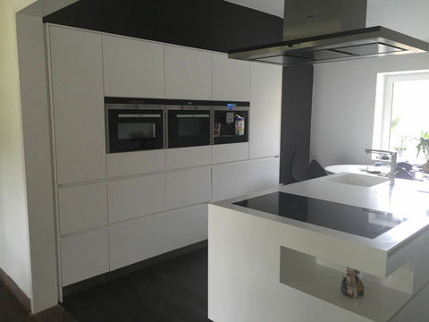 Küchen und Arbeitsplatten aus Corian®